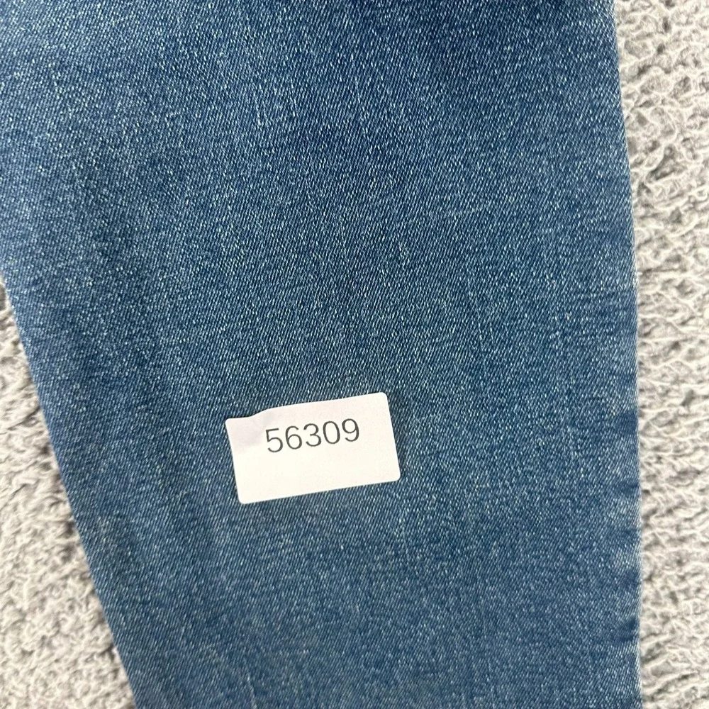 Old Navy before purchasing
